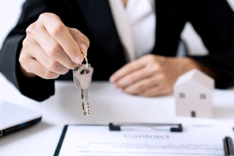 Vendre son bien immobilier rapidement : les vrais leviers pour ne pas traîner